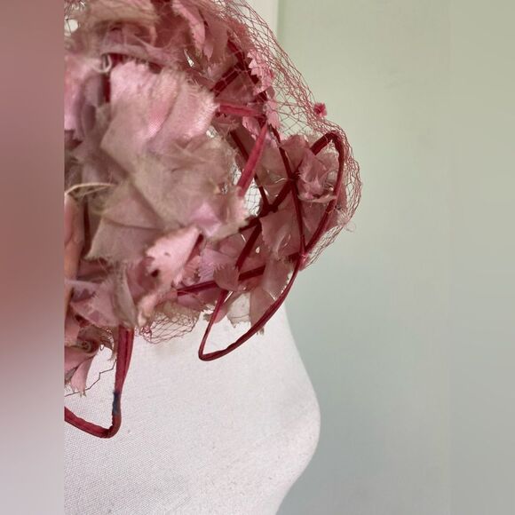 1950s Vintage Pink Flower & Bow Hat - Picture 5 of 9
